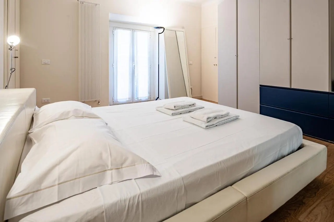 Brera Livings, Charming Flat Near Duomo Apartment Milan Italy